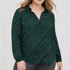 NWOT Torrid Women's Georgette Lace Trim Drop Shoulder Button-Up Shirt Size 2X